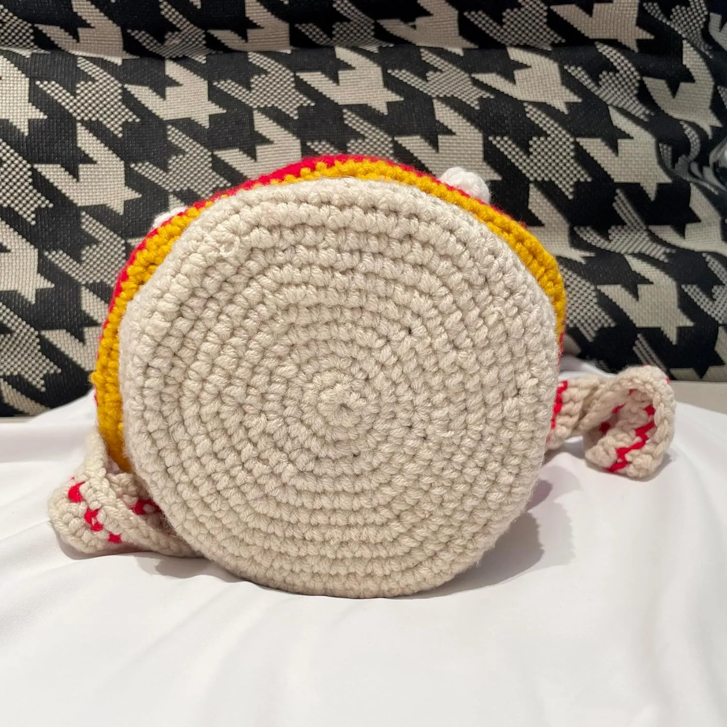 Handmade Knitted Purse Wool Knitted Mushroom Shoulder Bag for Women Crossbody Bucket Bag with Drawstring