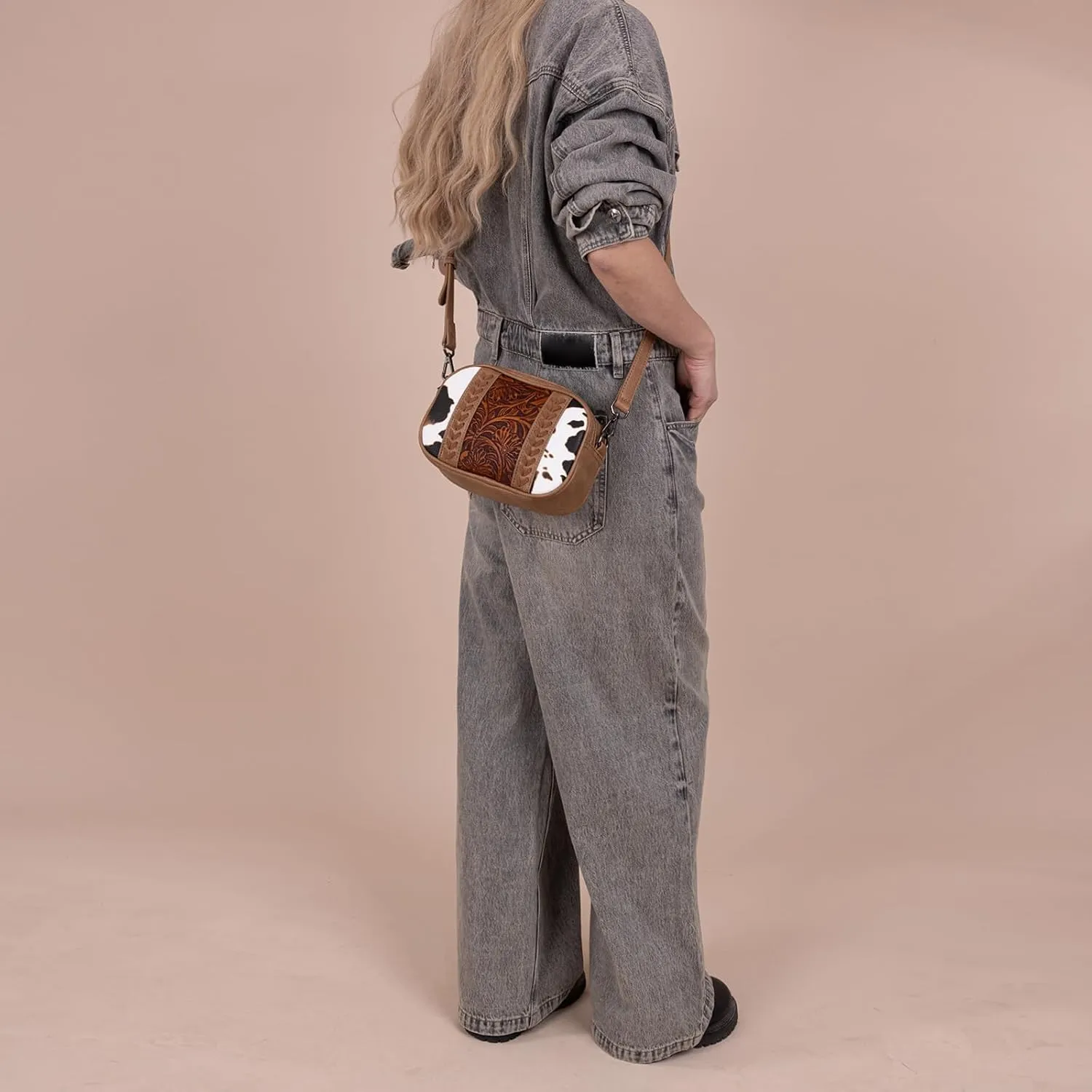 Montana West Cow Print Crossbody Bags for Women Western Tooled Crossbody Purses with Built in Card Holder